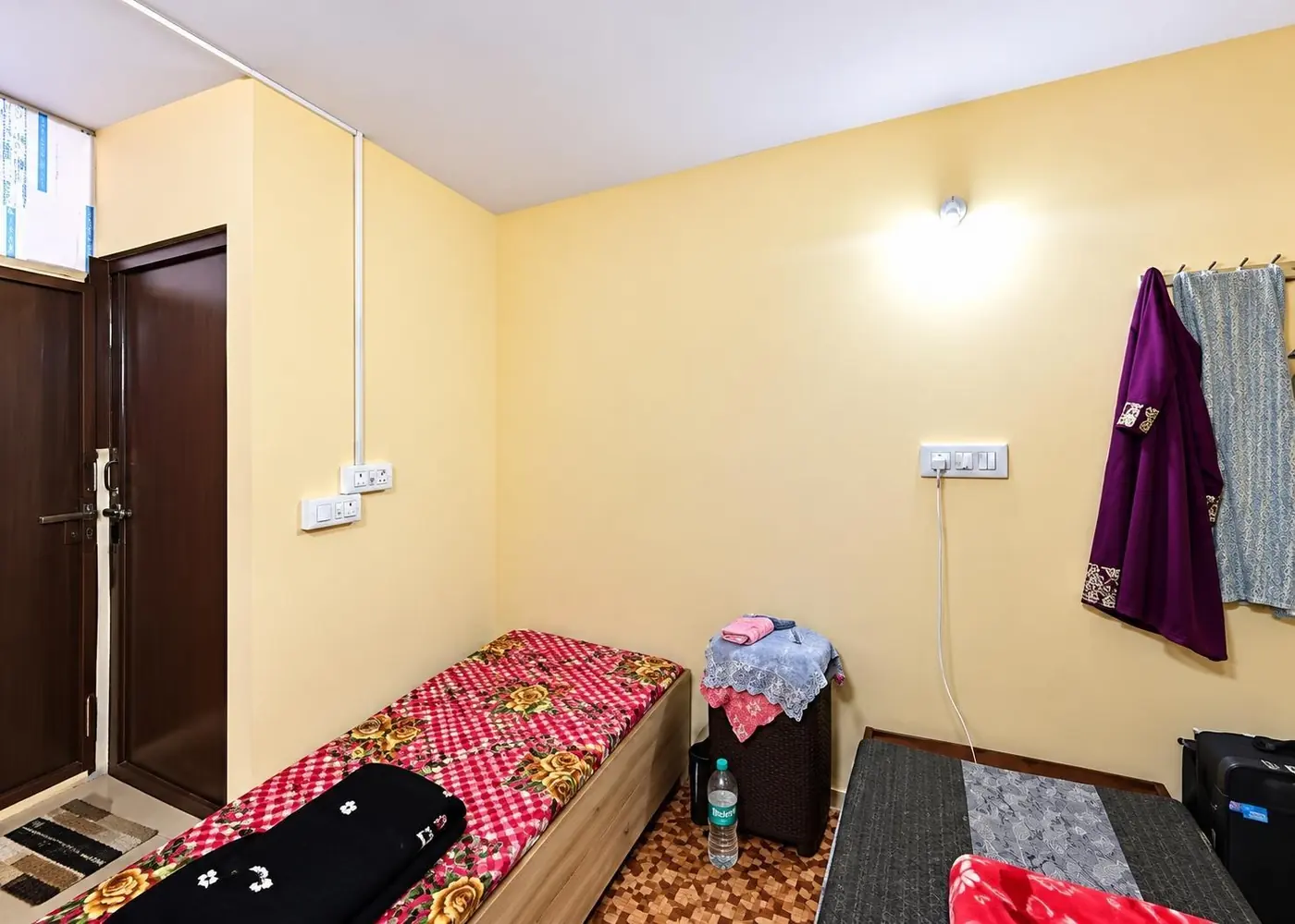 Room with individual beds